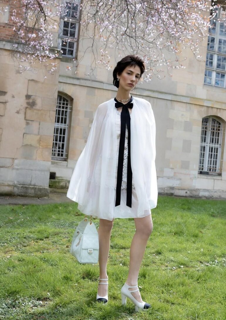 Alize Cekic book photo