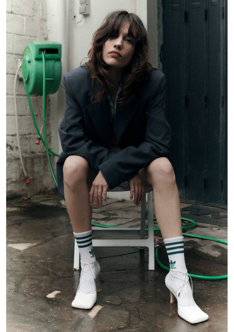 Alize Cekic book photo