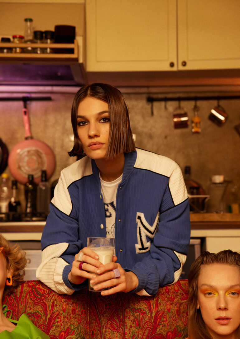 Alize Cekic book photo