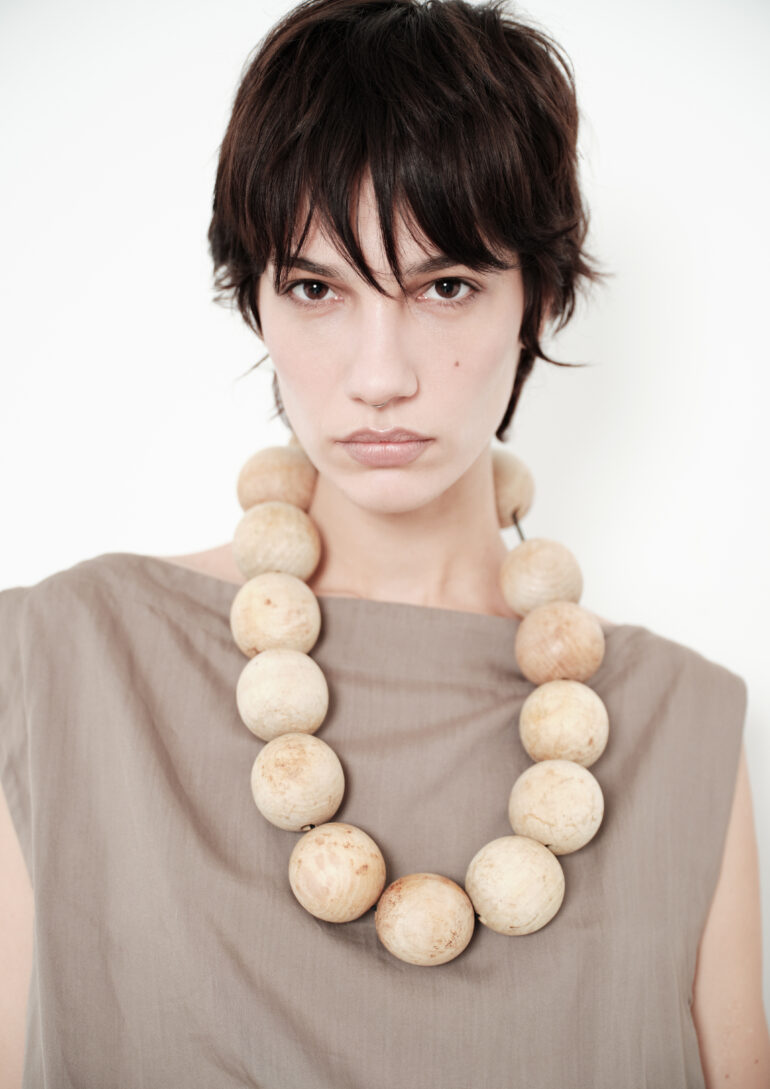 Alize Cekic book photo