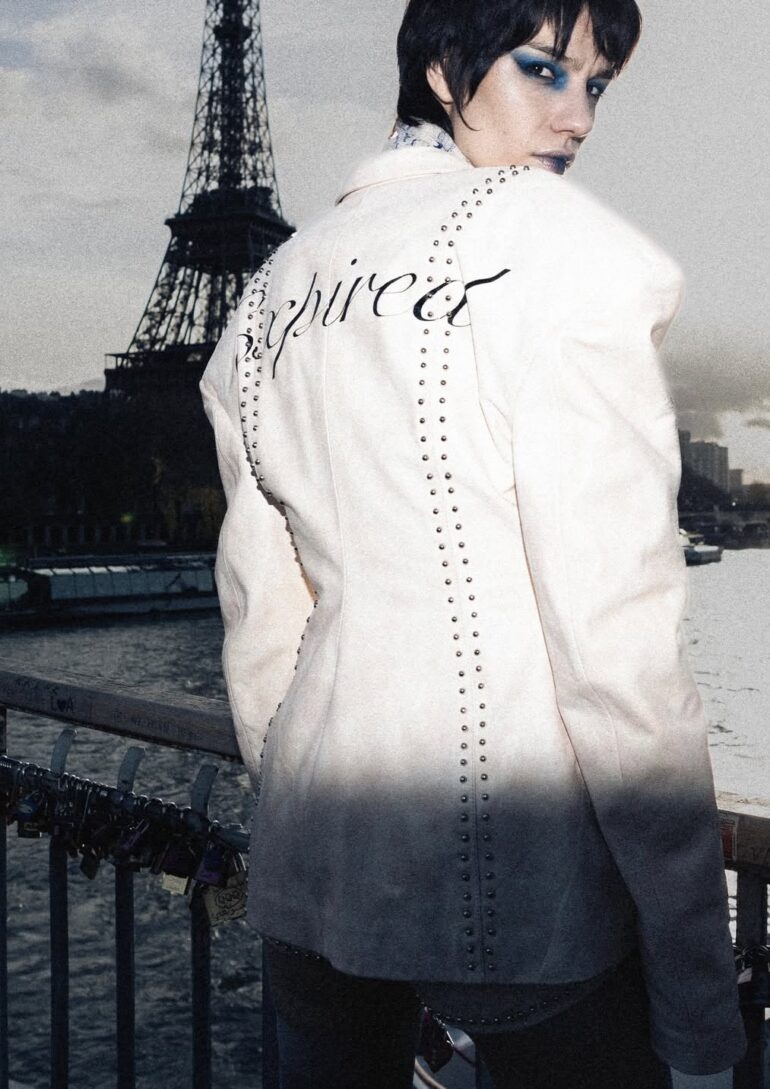 Alize Cekic book photo