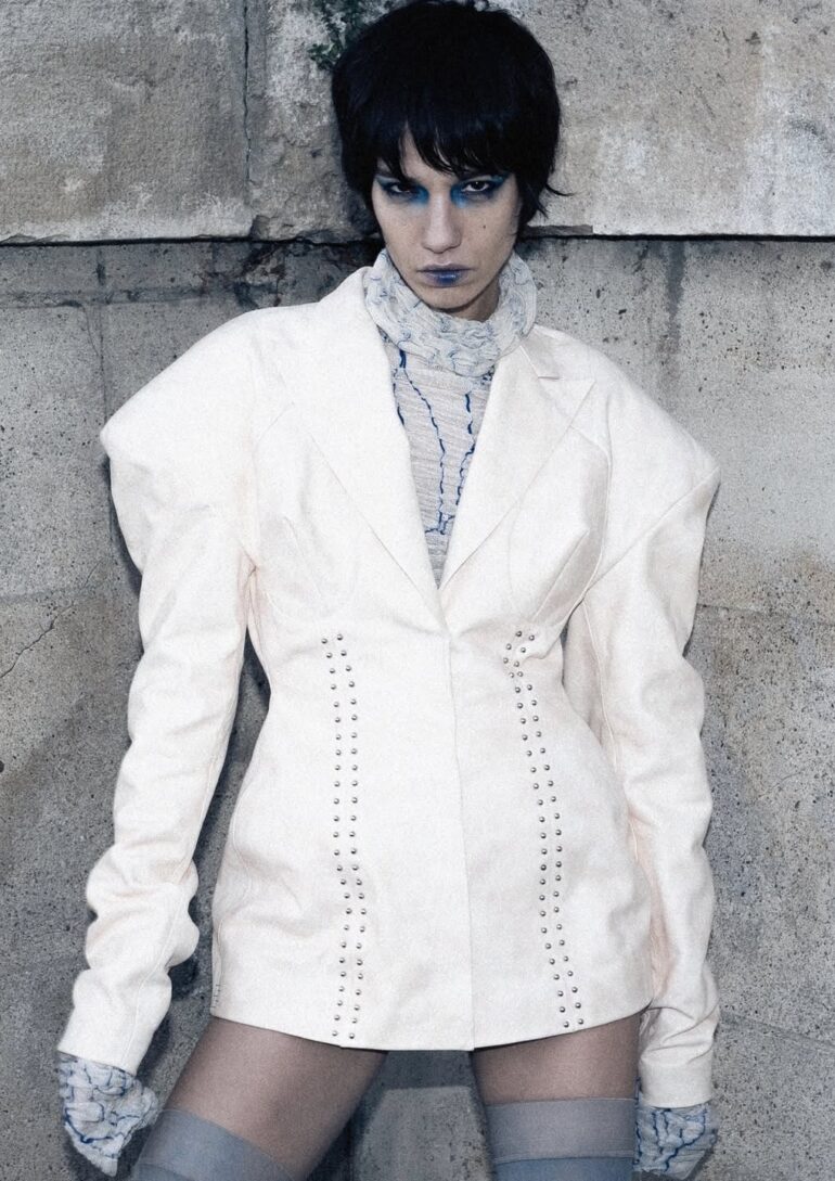 Alize Cekic book photo