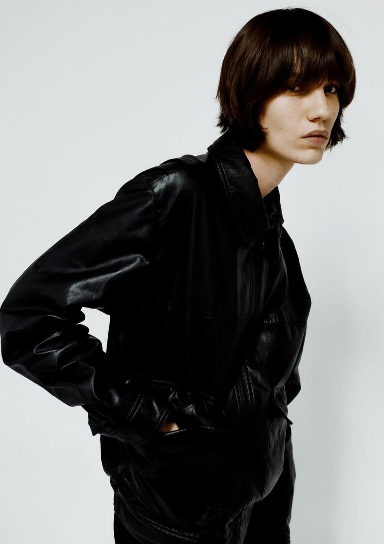 Alize Cekic book photo