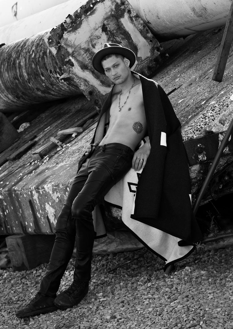 Iago Santibanez book photo