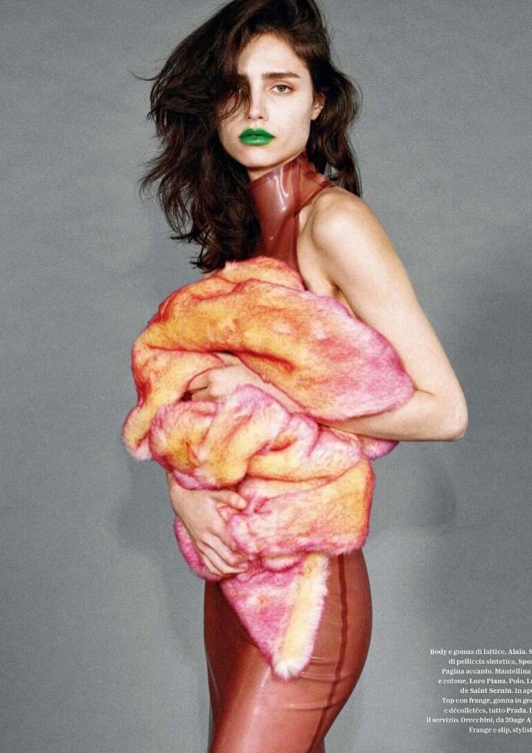 Ana Rossolovich book photo