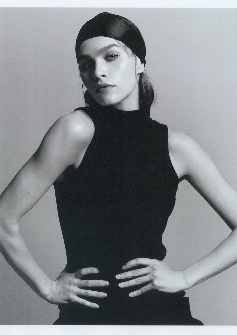 Olivia Aarneo book photo