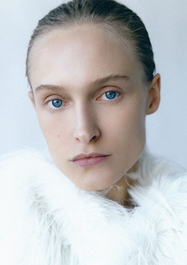 Eliza Kukawska book photo