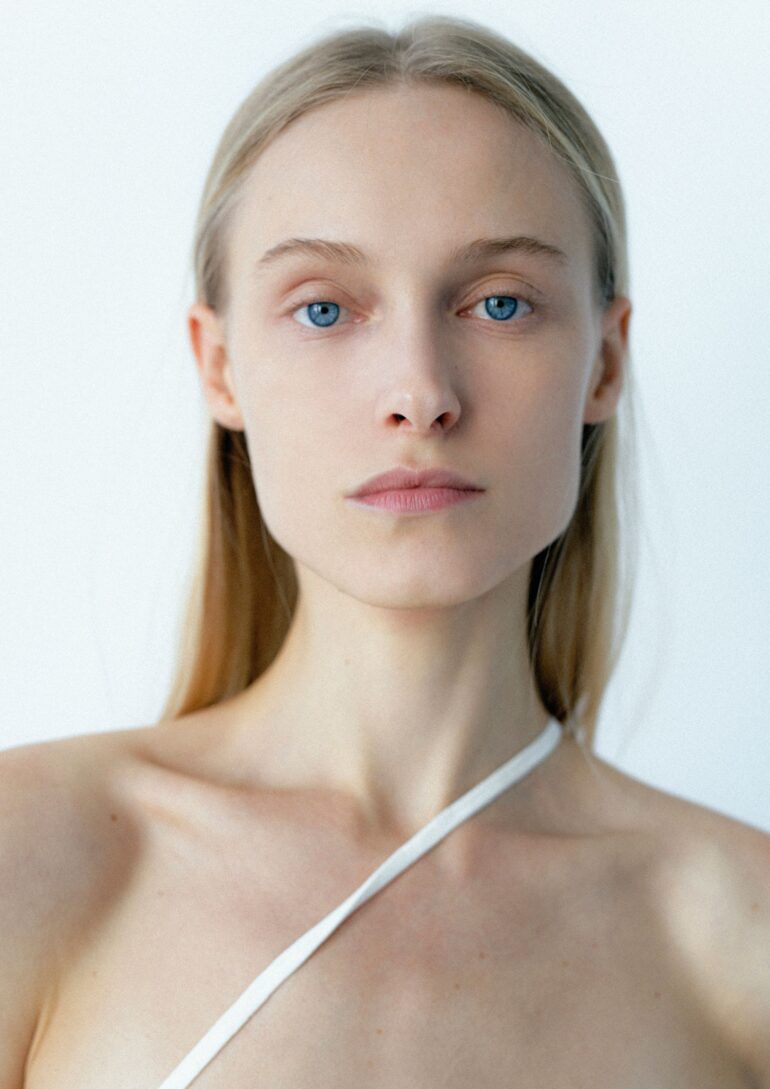 Eliza Kukawska book photo