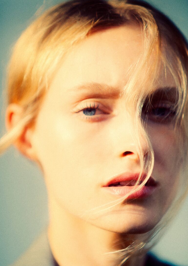 Eliza Kukawska book photo