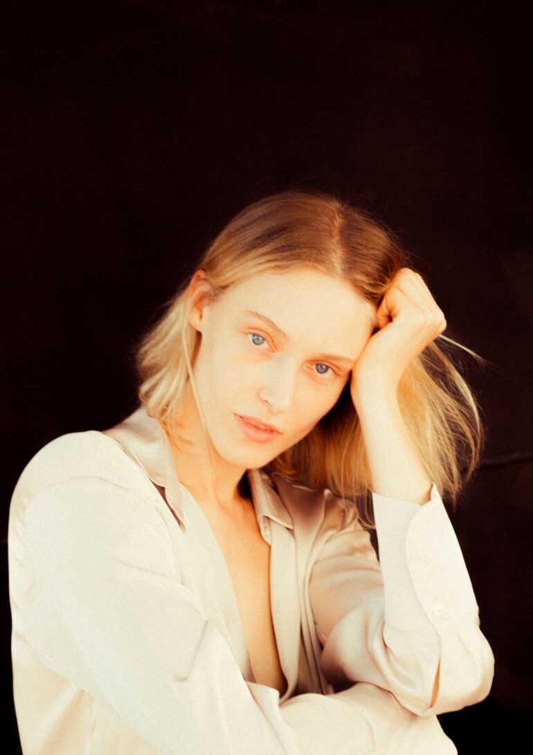 Eliza Kukawska book photo