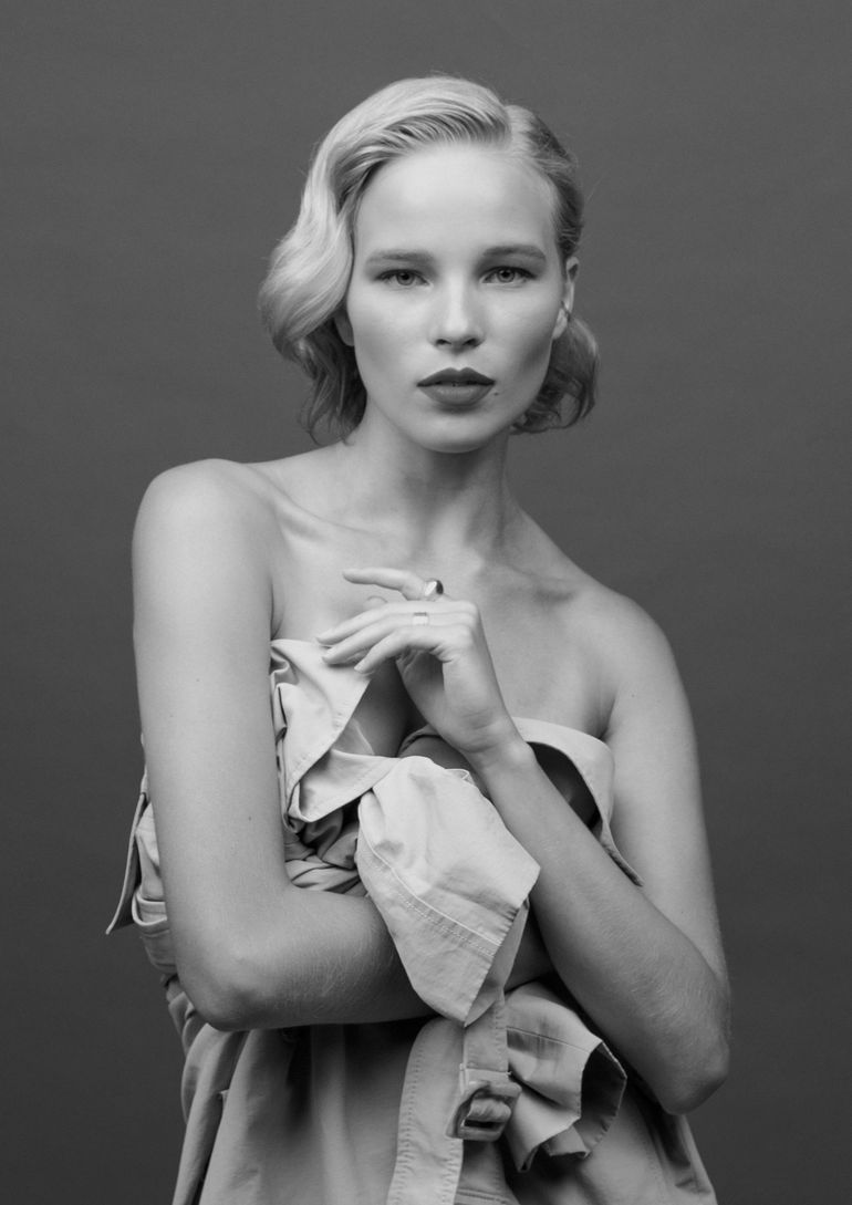 Elya book photo