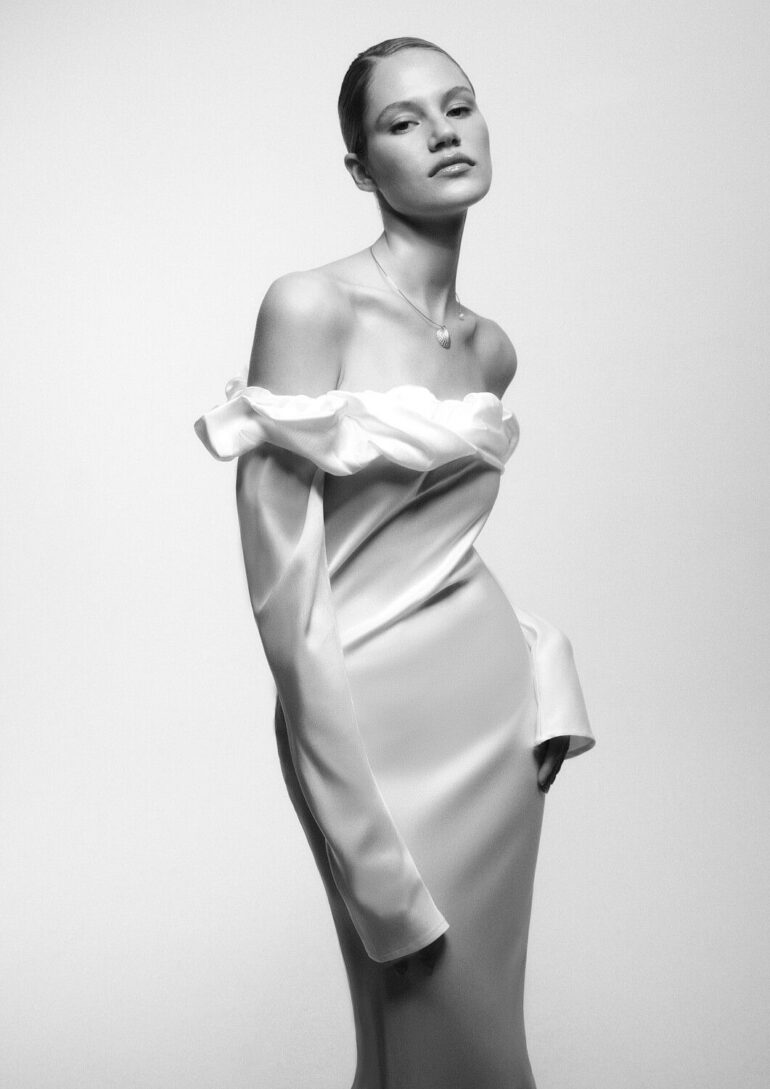 Ana 2 book photo