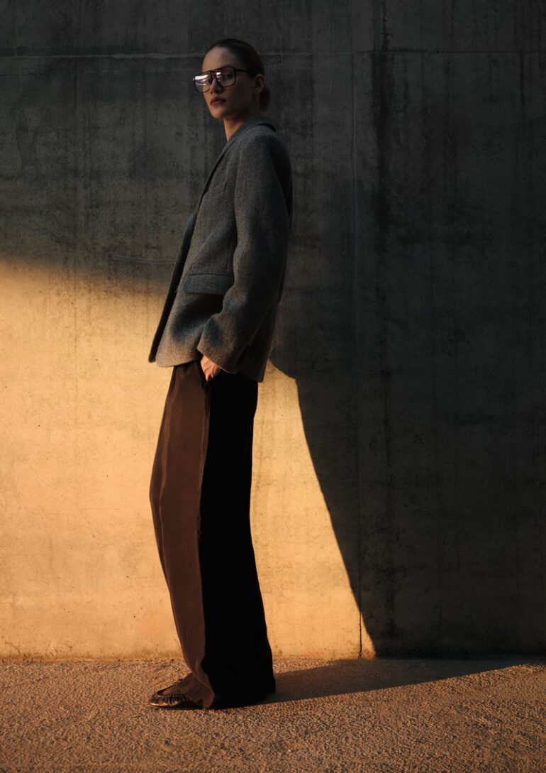 Ana 2 book photo