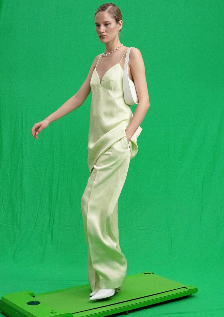 Ana 2 book photo