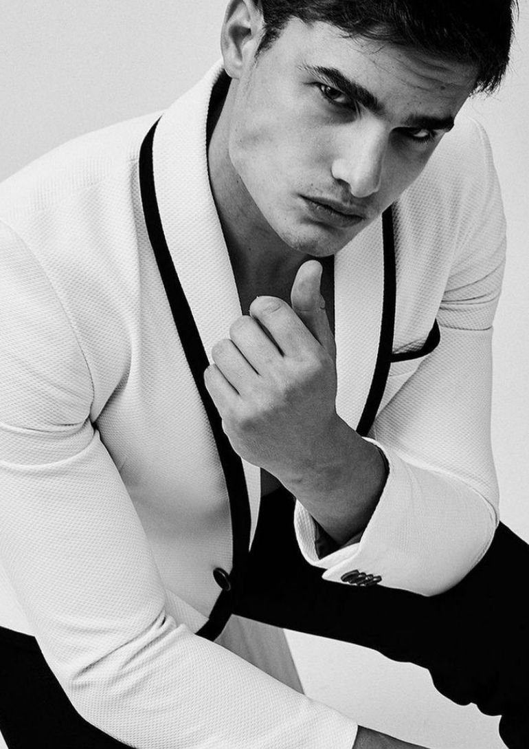 Ignacio Ferrari book photo