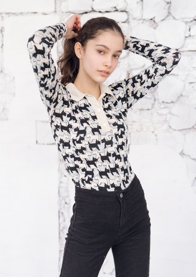 Axa book photo