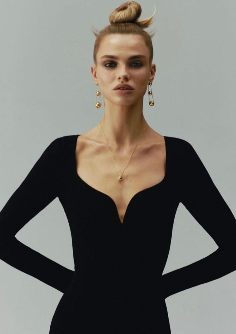 Dasha Khlystun book photo