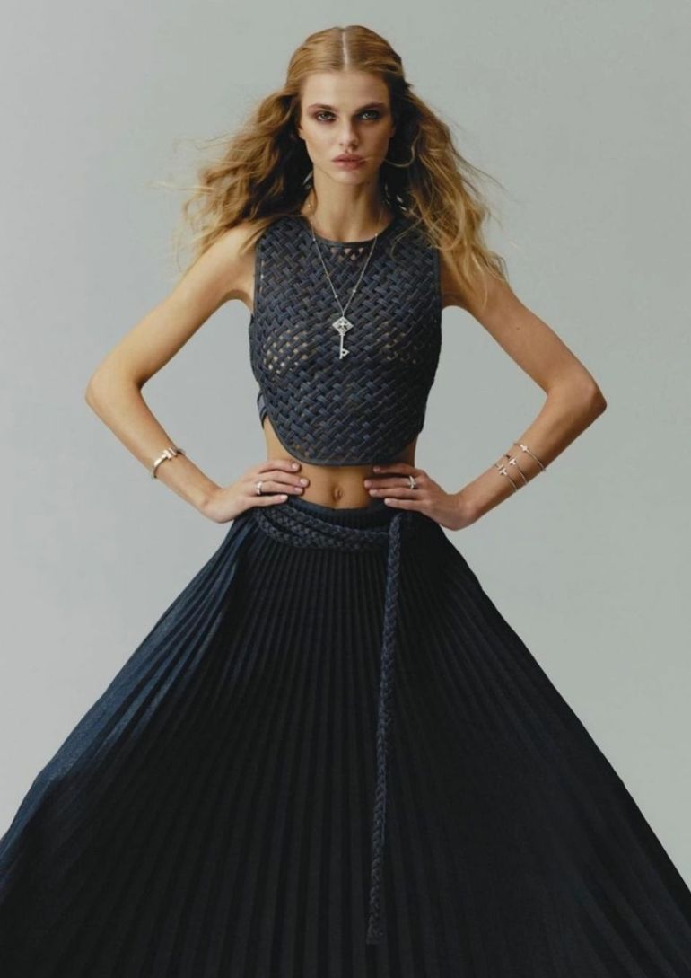 Dasha Khlystun book photo