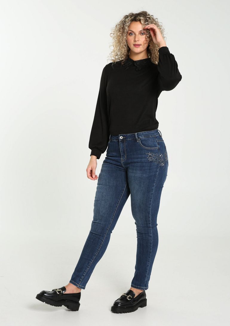 Iman E book photo