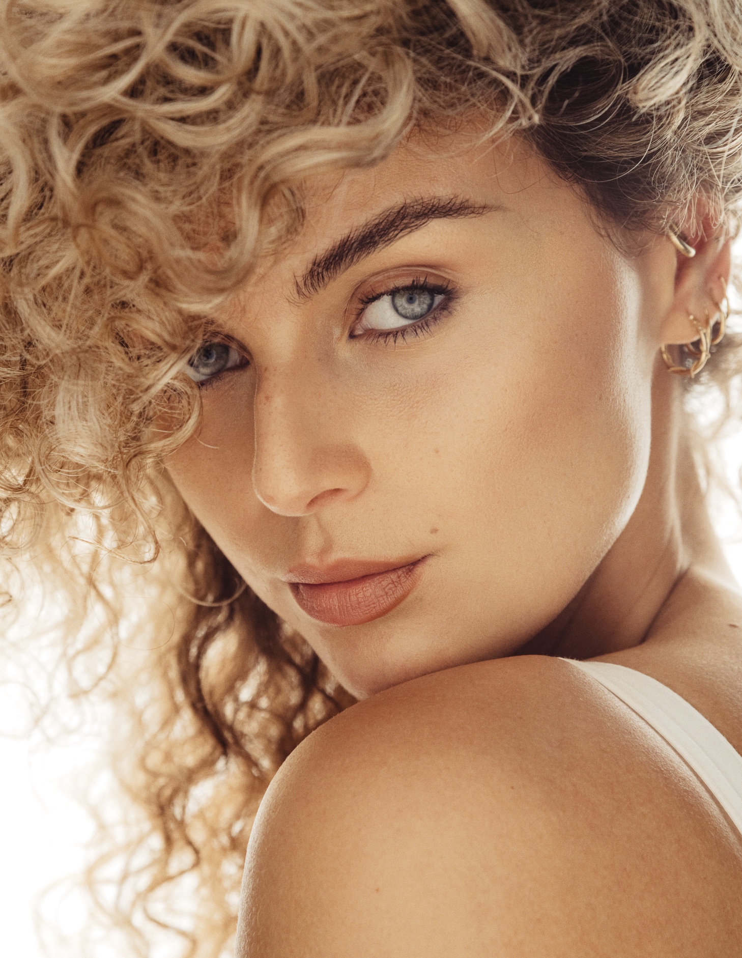 Iman E profile