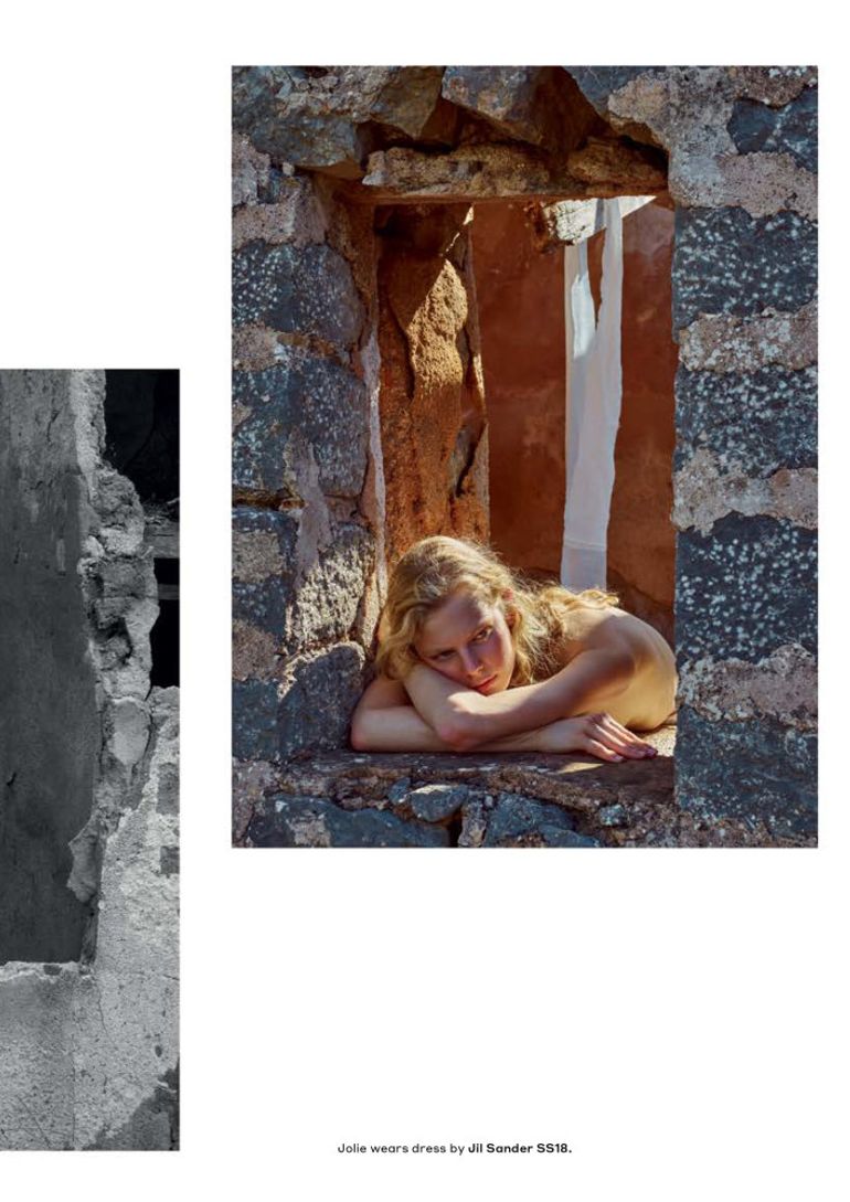 Jolie Alien book photo