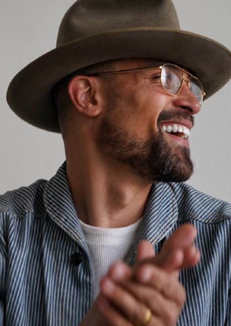 Victor Ross book photo