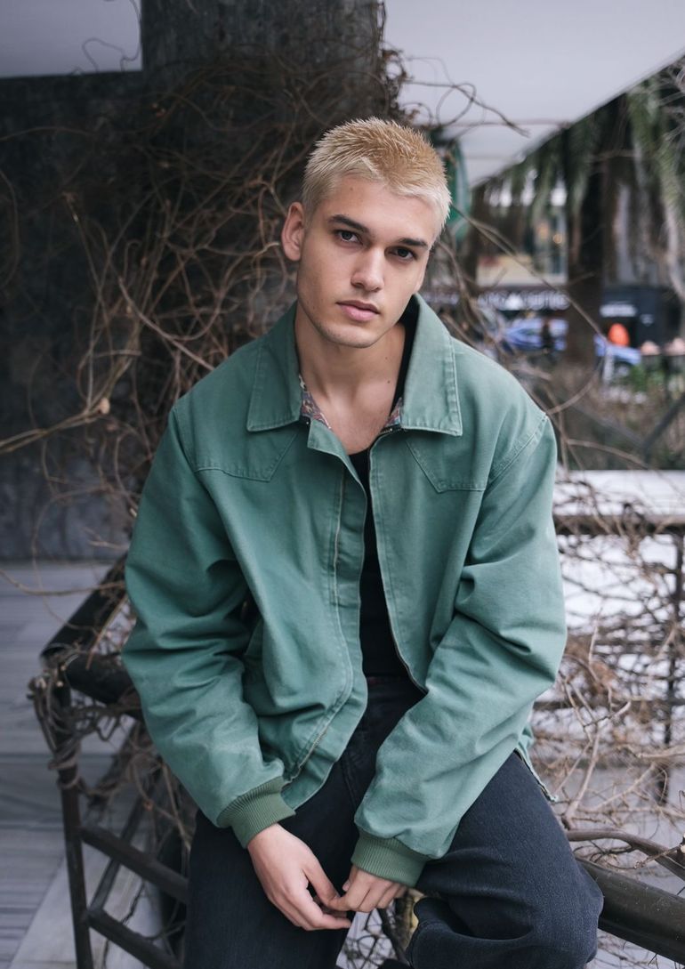 Emil Kattiya Aree book photo