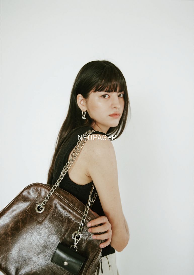 Mahina Zhahaeva book photo