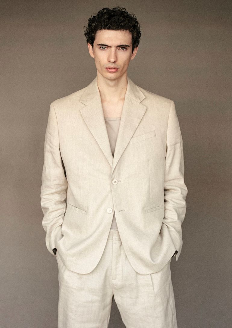 Piero Mendez book photo