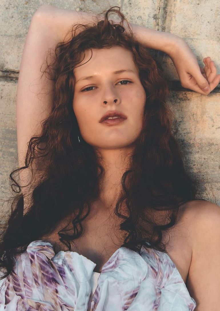 Alyssa Thomson book photo