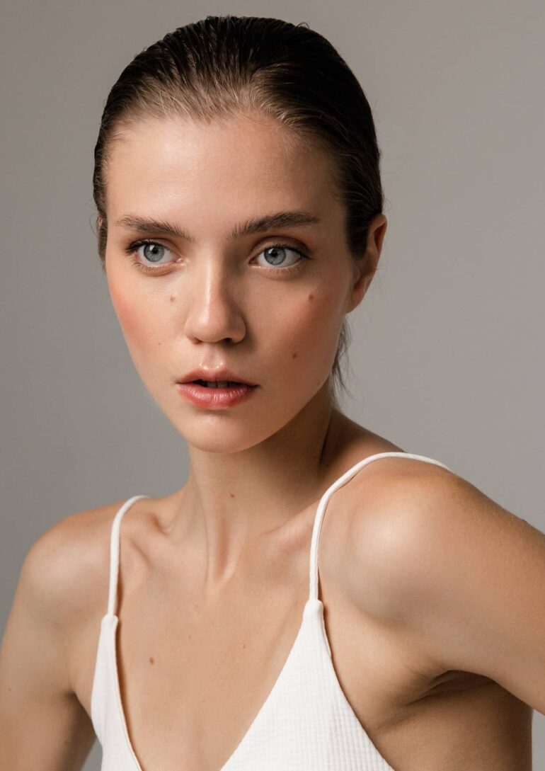 Maiia Vekhaeva book photo