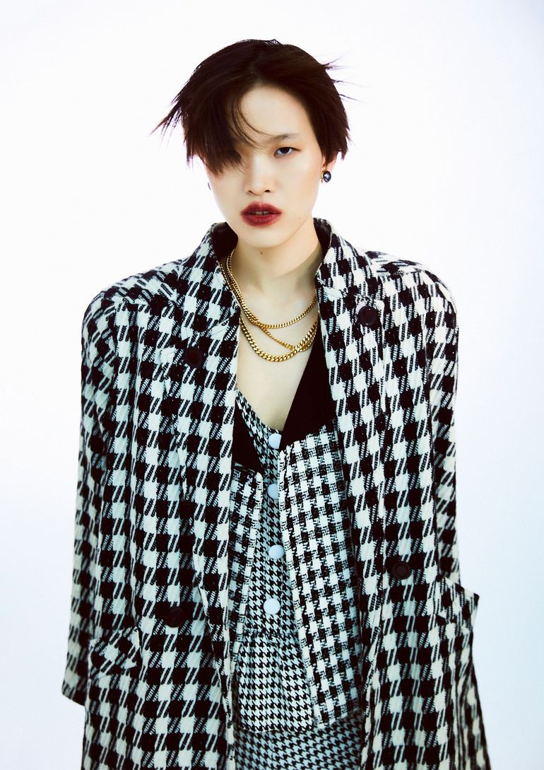 Liu Liu book photo
