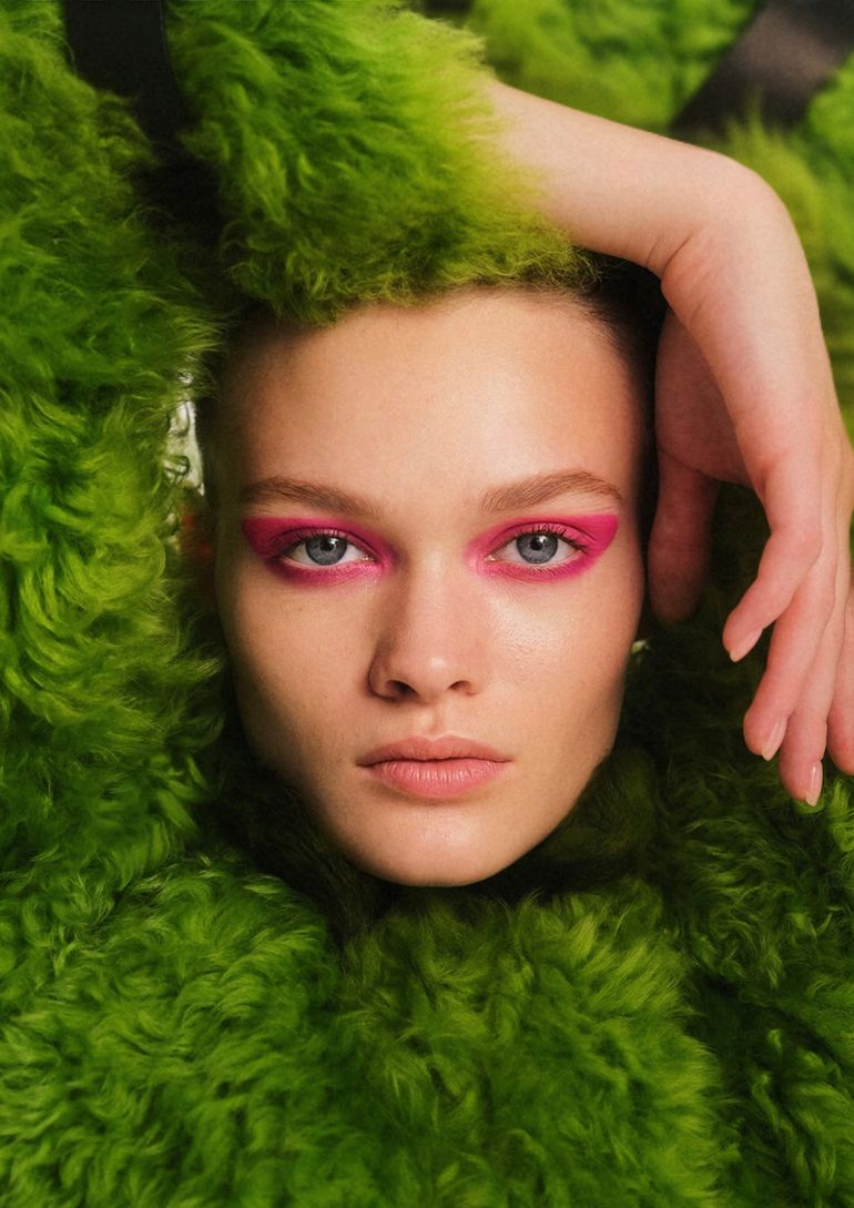 Dasha Kazakova book photo