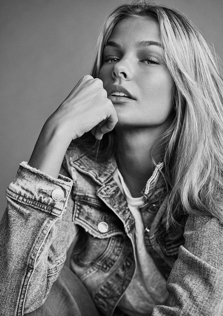Jasmin Waltz book photo