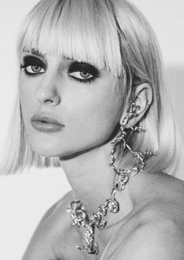 Sasha Rudakova book photo