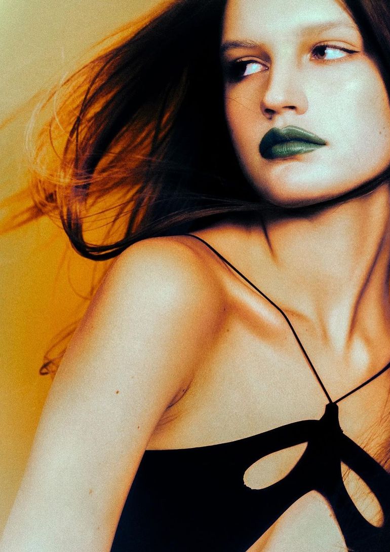 Yana Ryabega book photo