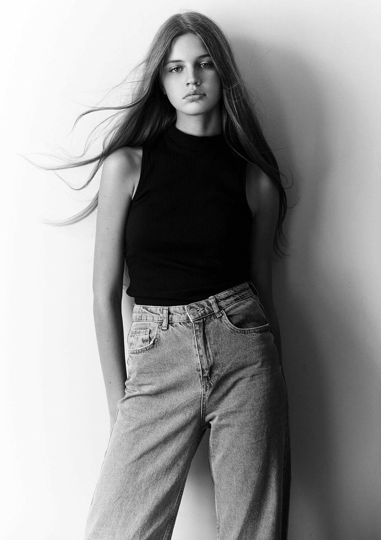 Yana Ryabega book photo