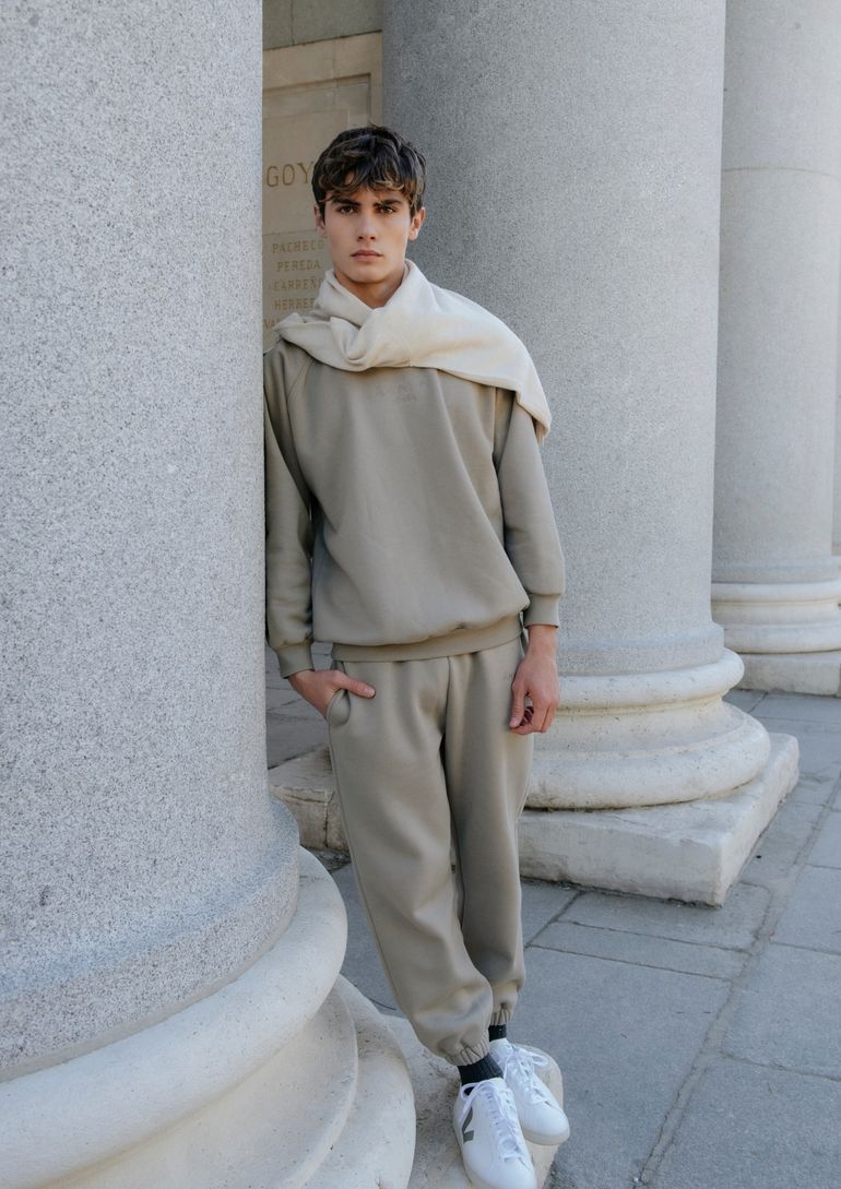 Diego Alvarez book photo