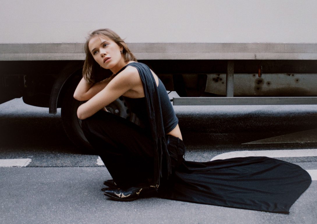 Elly book photo