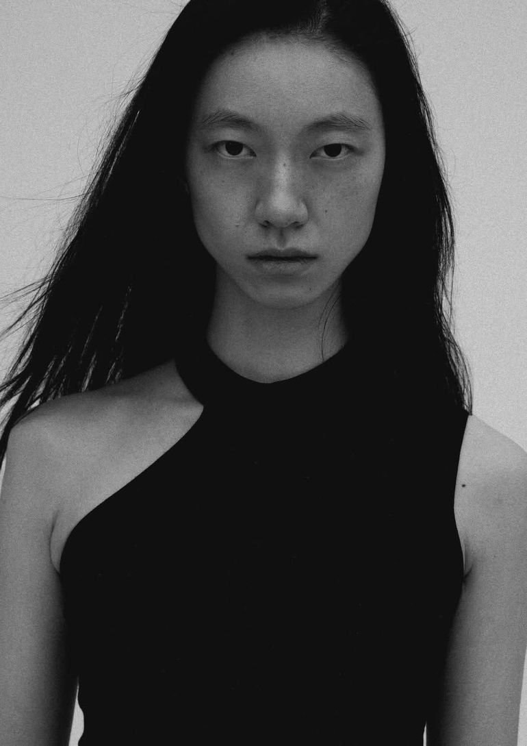 Yan Jiangshan book photo