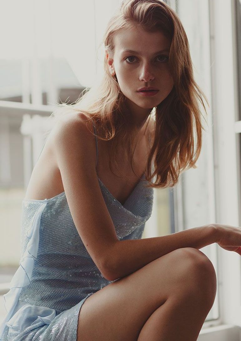 Lenja Mess book photo