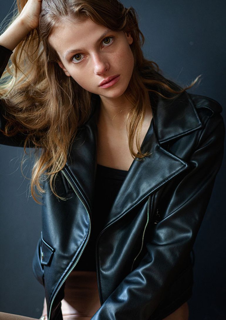 Lenja Mess book photo