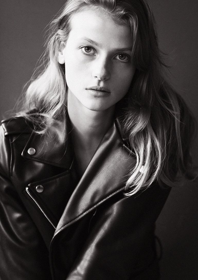 Lenja Mess book photo
