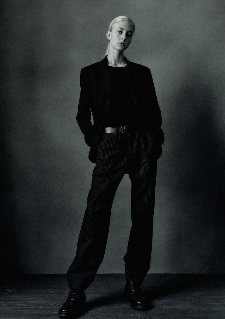 Zoe Piet book photo