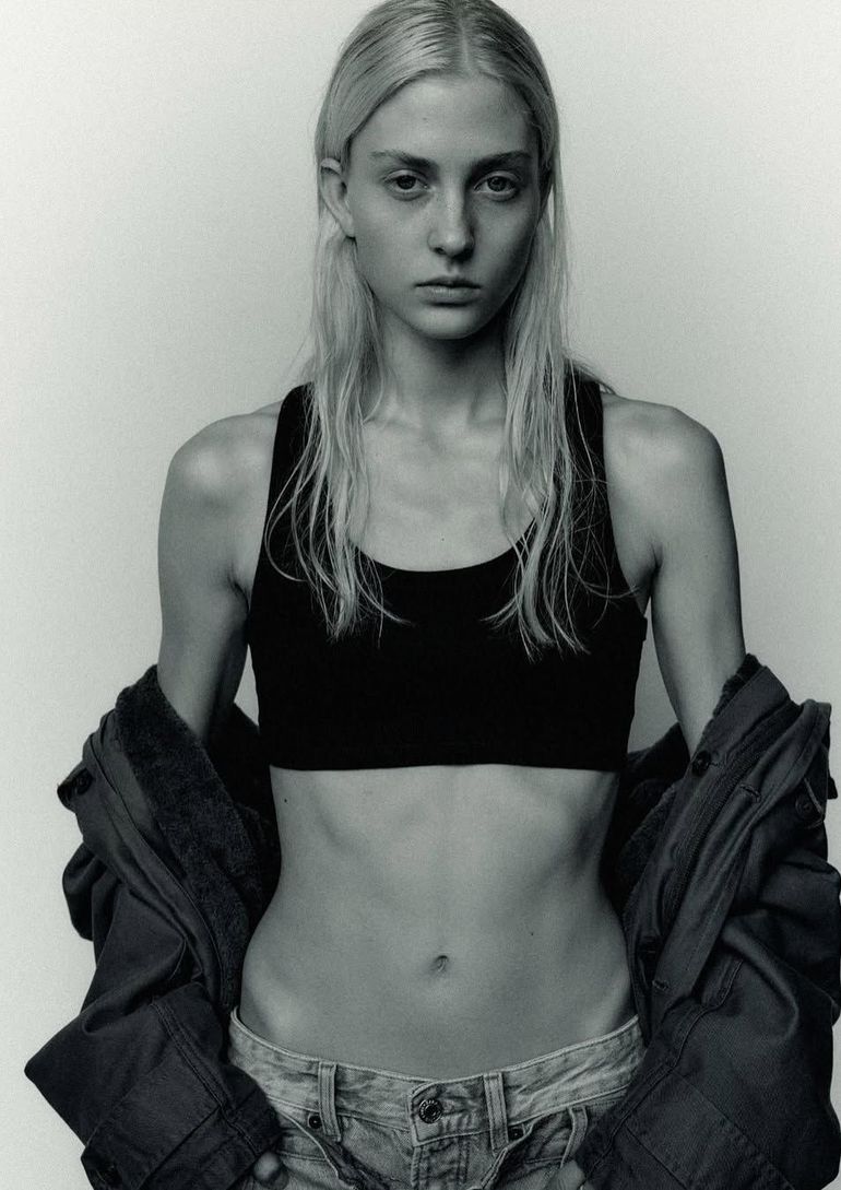 Zoe Piet book photo