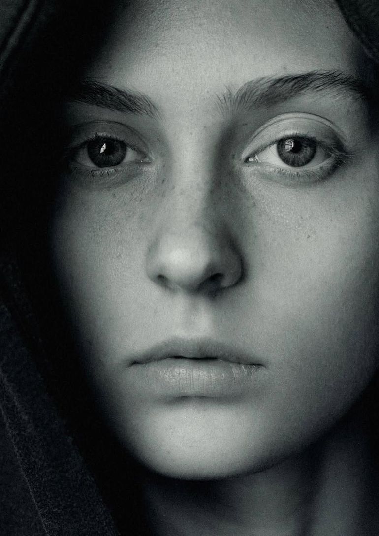 Zoe Piet book photo