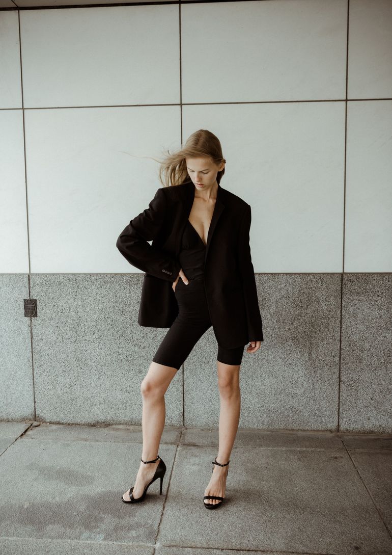 Pinja Sutinen book photo