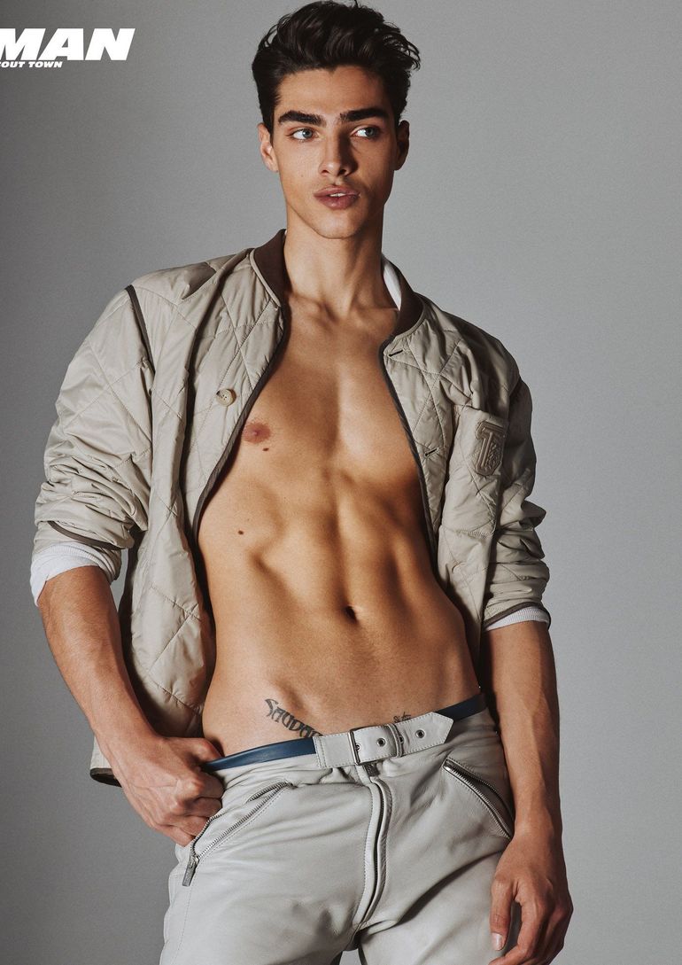 Simone Stravolov book photo