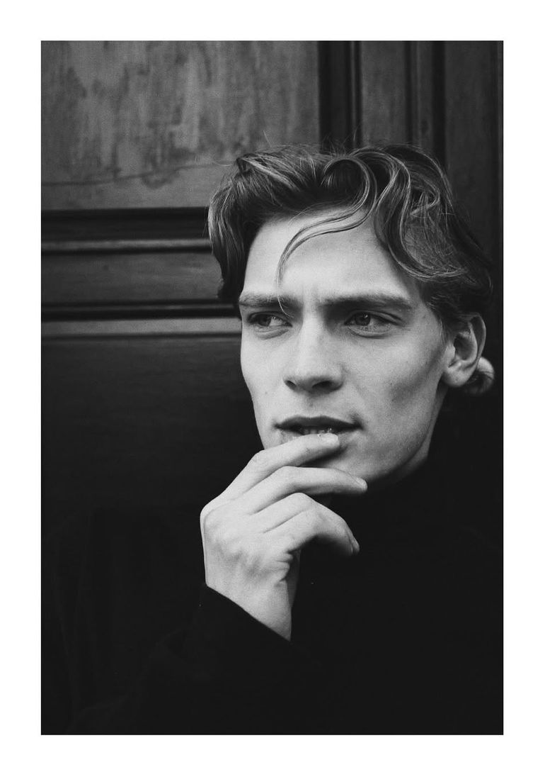 Lukas Adrian book photo