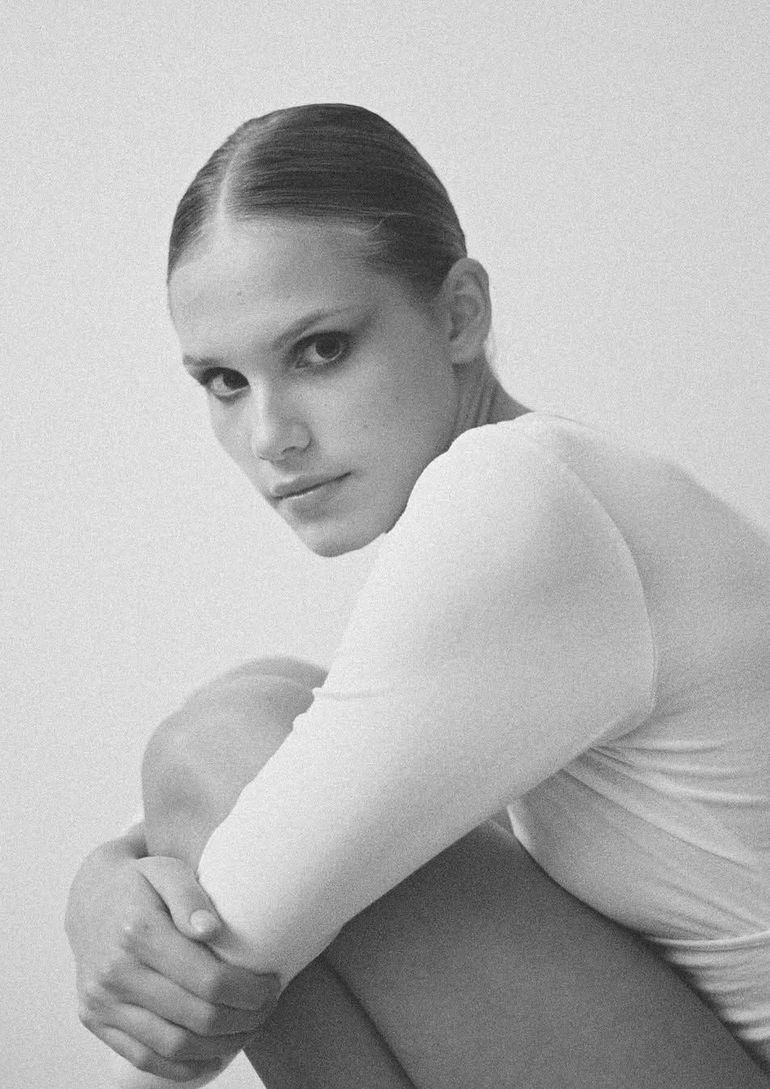 Maria Modina book photo